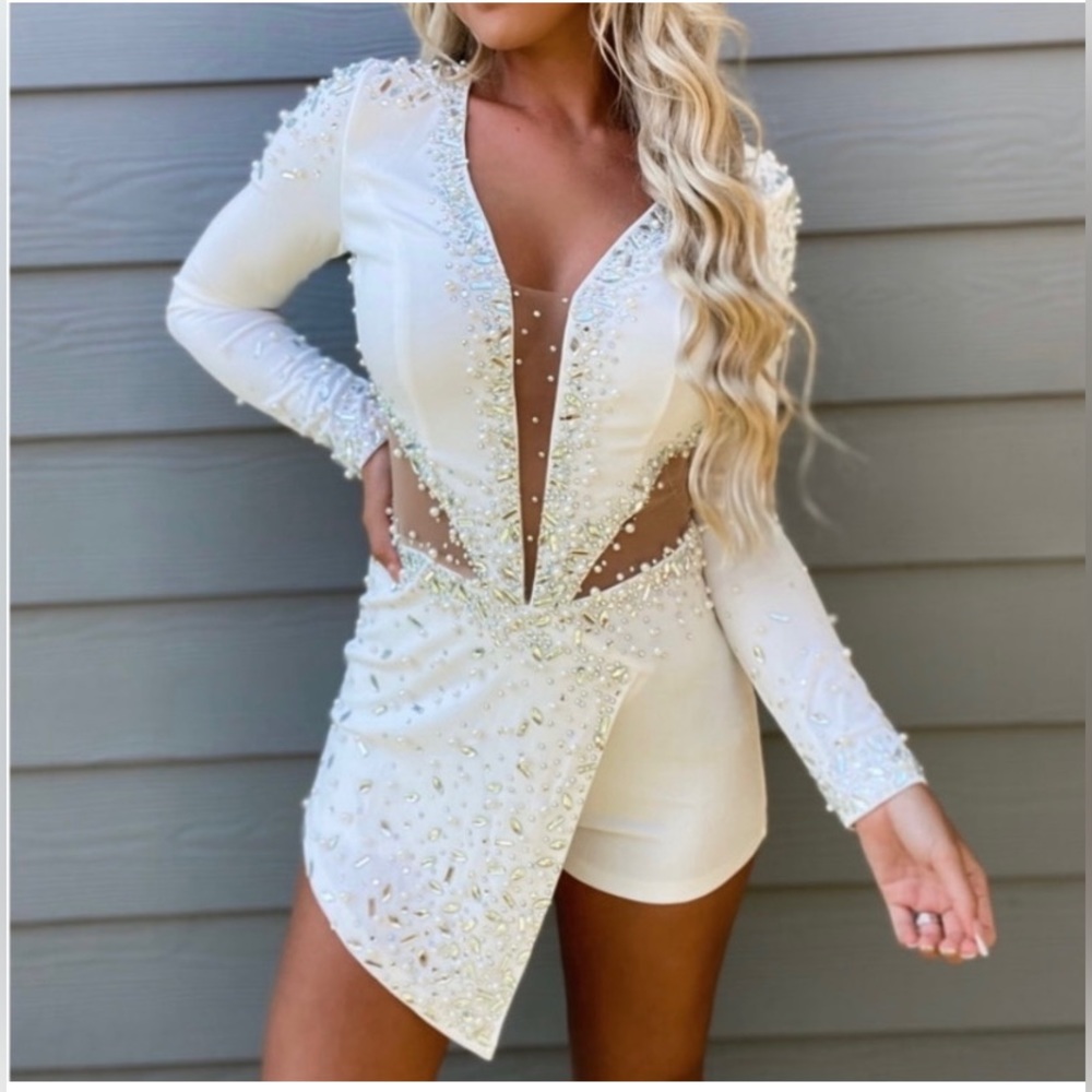 Punchy Blonde Texas Bliss White Rhinestone Romper size Large